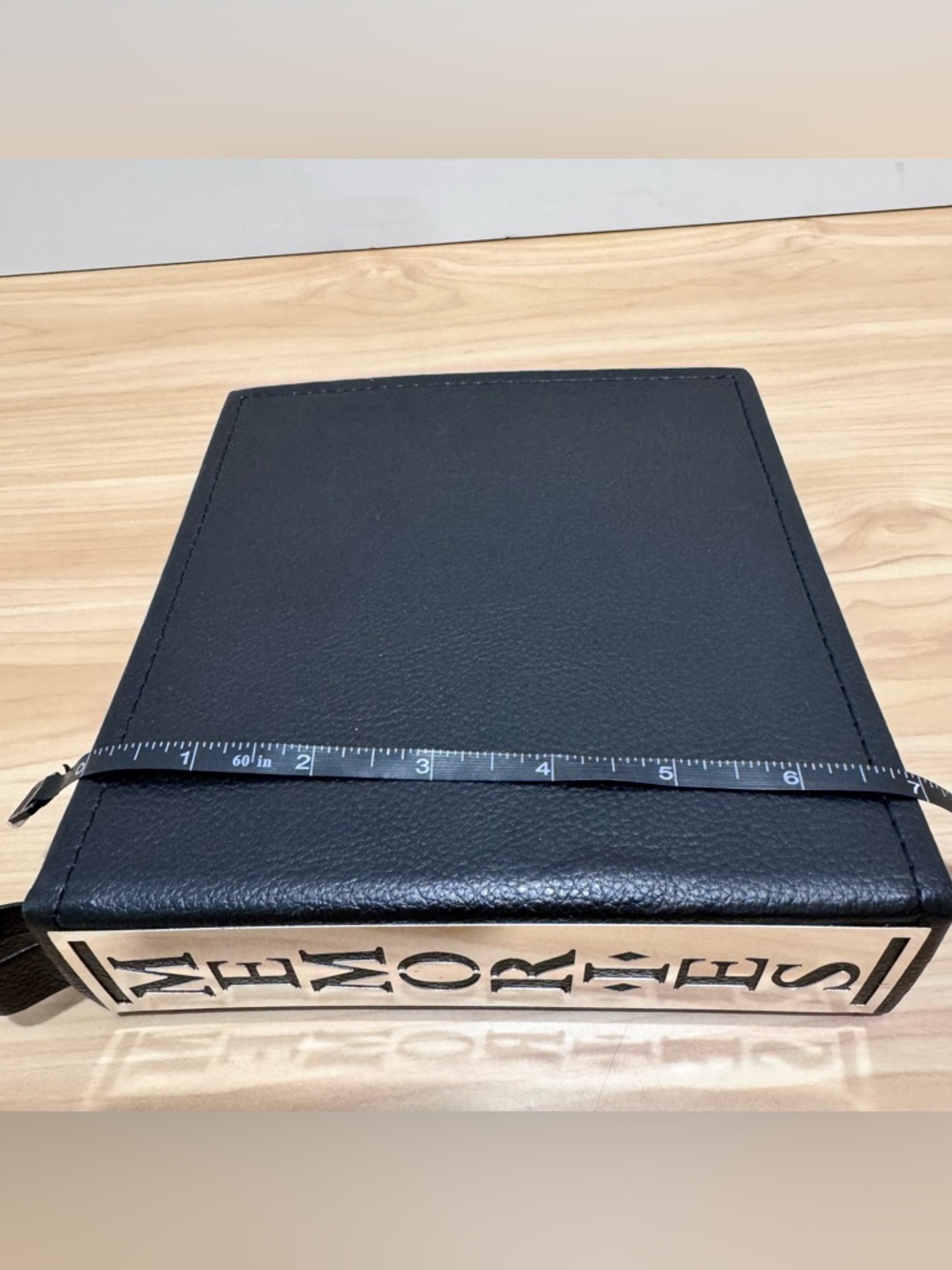 MEMORIES Photo Album Holds 100 4x6 Photos w/area for notes Black Faux Leather - Picture 12 of 16